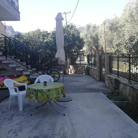 Angel's Place By The Sea Apartment Diakopto
